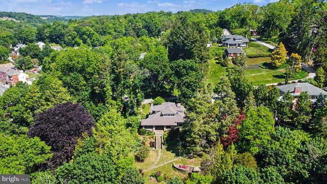 29 HAYWARD HTS, Glen Rock, PA 17327