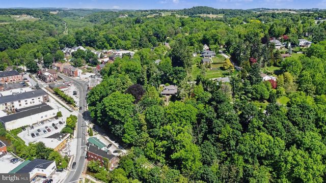 29 HAYWARD HTS, Glen Rock, PA 17327