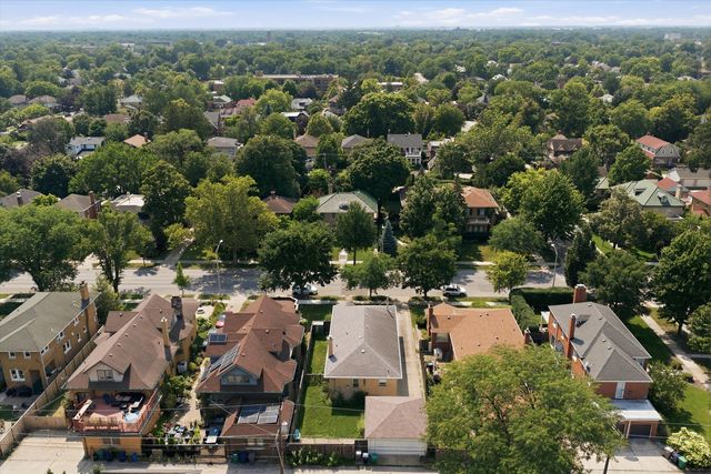 940 N Oak Park Avenue, Oak Park, IL 60302
