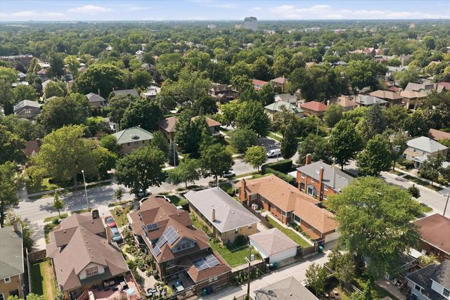 940 N Oak Park Avenue, Oak Park, IL 60302