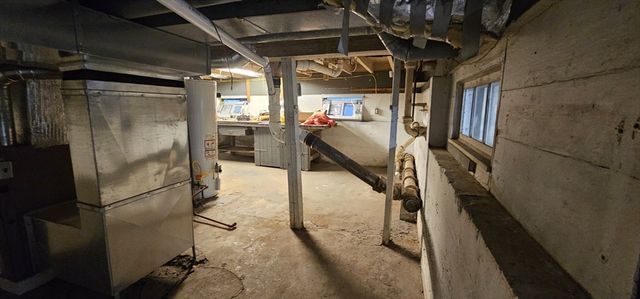 82 Holden St, Worcester, MA 01605