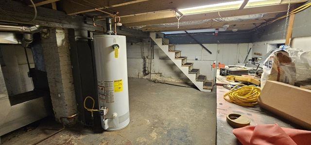 82 Holden St, Worcester, MA 01605