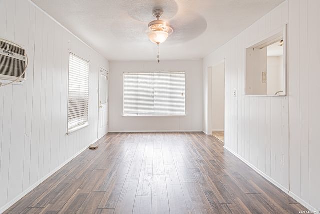 406 Bradford Ave, San Antonio, TX 78228