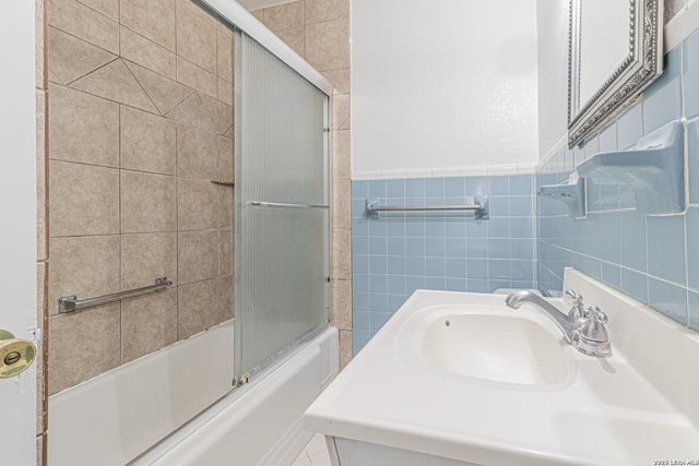 406 Bradford Ave, San Antonio, TX 78228