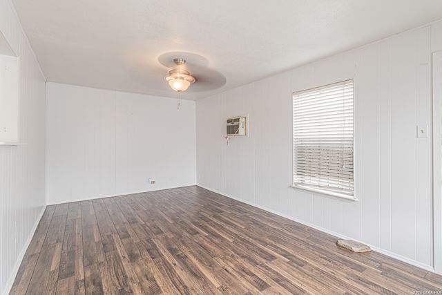 406 Bradford Ave, San Antonio, TX 78228