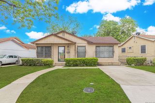 406 Bradford Ave, San Antonio, TX 78228