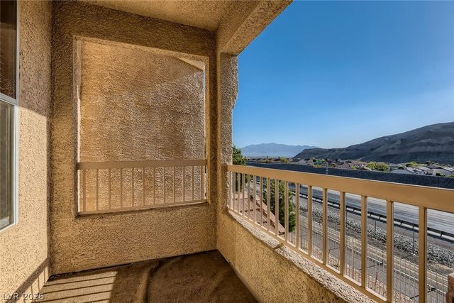 10550 ALEXANDER Road 2080, Las Vegas, NV 89129