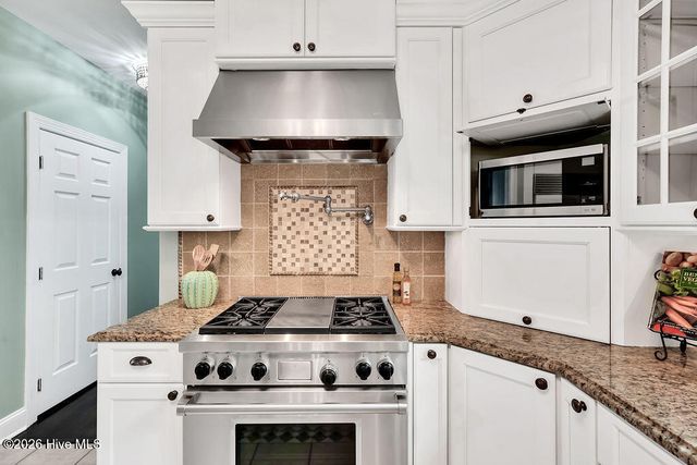 8120 Mason Ridge Lane, Wilmington, NC 28409