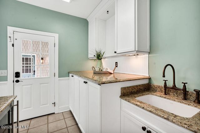 8120 Mason Ridge Lane, Wilmington, NC 28409