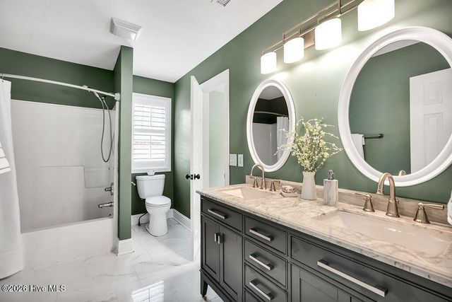 8120 Mason Ridge Lane, Wilmington, NC 28409