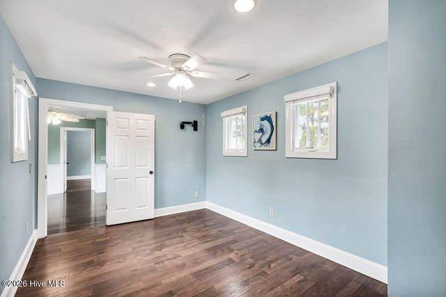 8120 Mason Ridge Lane, Wilmington, NC 28409