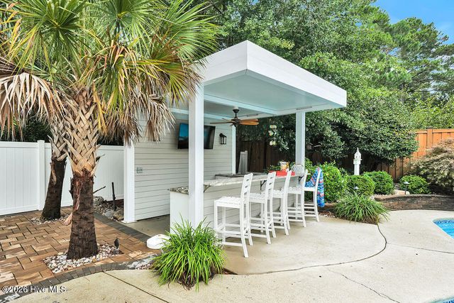 8120 Mason Ridge Lane, Wilmington, NC 28409