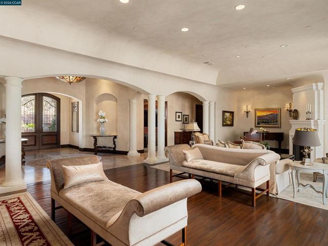 2020 Victorine Rd, Livermore, CA 94551