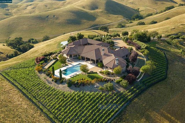 2020 Victorine Rd, Livermore, CA 94551