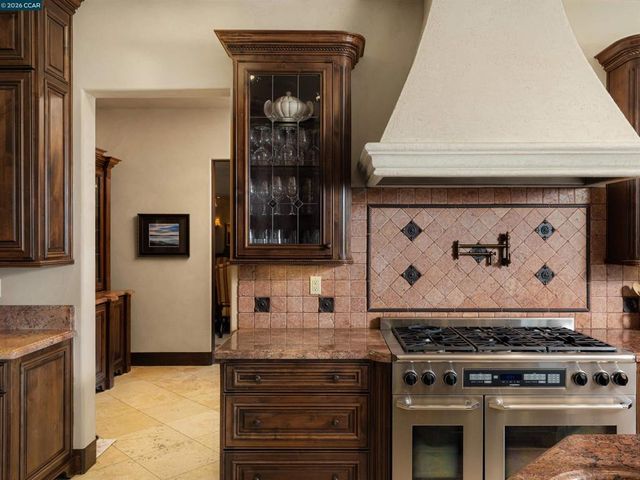 2020 Victorine Rd, Livermore, CA 94551