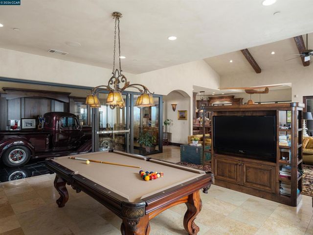2020 Victorine Rd, Livermore, CA 94551