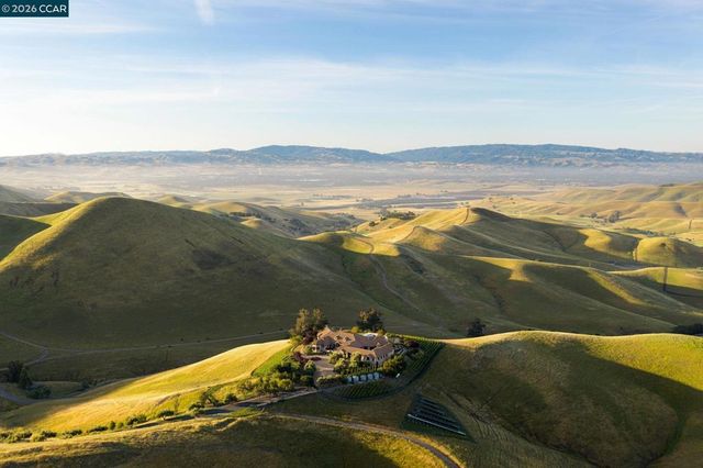2020 Victorine Rd, Livermore, CA 94551