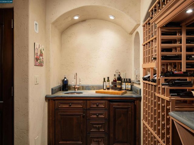 2020 Victorine Rd, Livermore, CA 94551