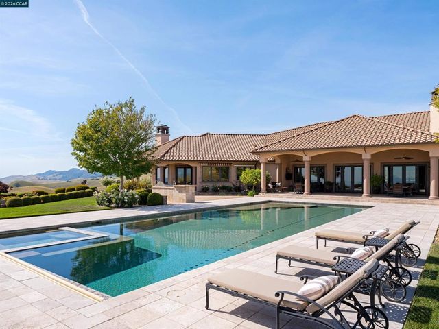 2020 Victorine Rd, Livermore, CA 94551