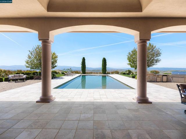 2020 Victorine Rd, Livermore, CA 94551