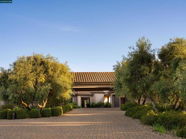 2020 Victorine Rd, Livermore, CA 94551