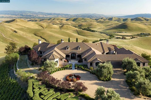 2020 Victorine Rd, Livermore, CA 94551