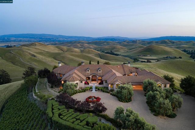 2020 Victorine Rd, Livermore, CA 94551