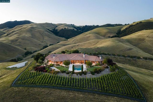 2020 Victorine Rd, Livermore, CA 94551
