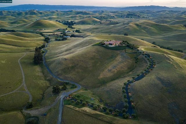 2020 Victorine Rd, Livermore, CA 94551
