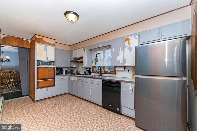 15 SPRING ST, Pine Hill, NJ 08021