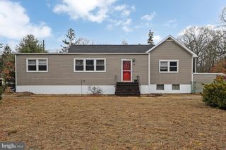 15 SPRING ST, Pine Hill, NJ 08021
