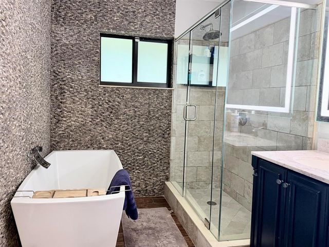 1341 NW WHITE STONE Way, Davie, FL 33325
