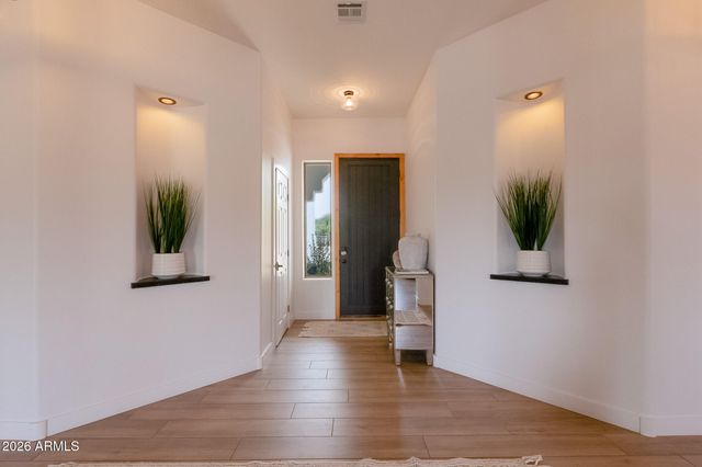14604 E PEAK VIEW Road, Scottsdale, AZ 85262