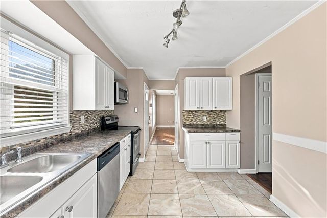 1245 Great Bridge BLVD, Chesapeake, VA 23320