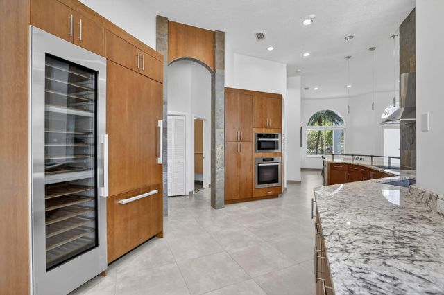 2647 Miller Court, Weston, FL 33332