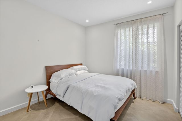 2647 Miller Court, Weston, FL 33332