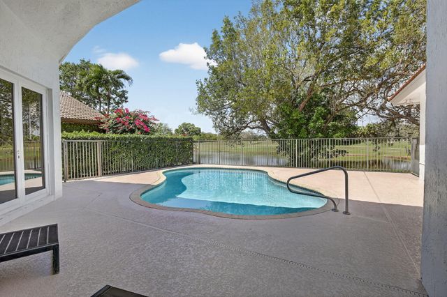 2647 Miller Court, Weston, FL 33332