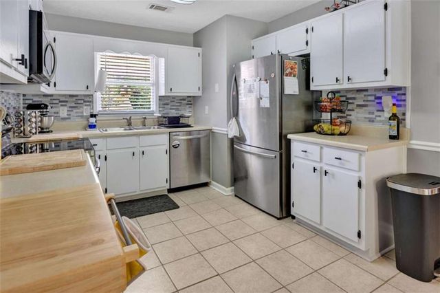 1920 Heritage Place, Conyers, GA 30094