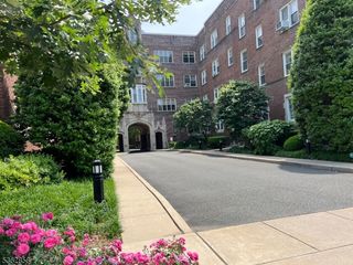 133 Summit Ave-UNIT 24 24, Summit City, NJ 07901