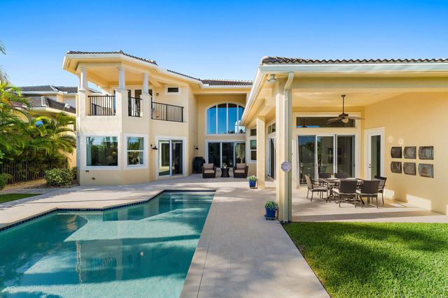 1715 W Hemingway Drive, Juno Beach, FL 33408