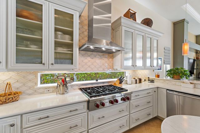 1715 W Hemingway Drive, Juno Beach, FL 33408