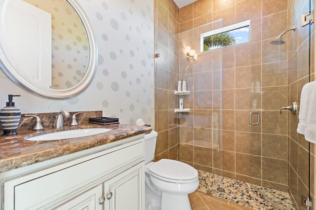 1715 W Hemingway Drive, Juno Beach, FL 33408