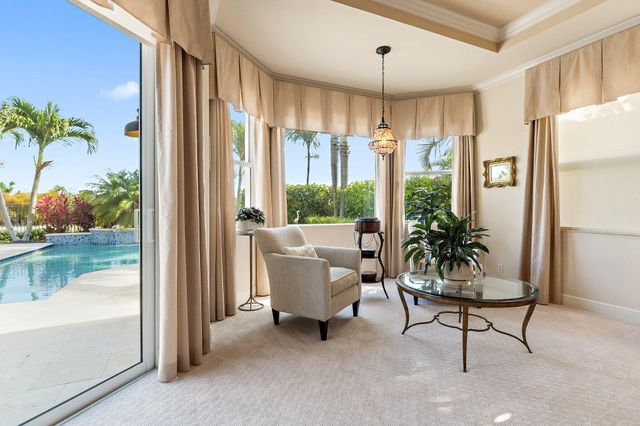 1715 W Hemingway Drive, Juno Beach, FL 33408