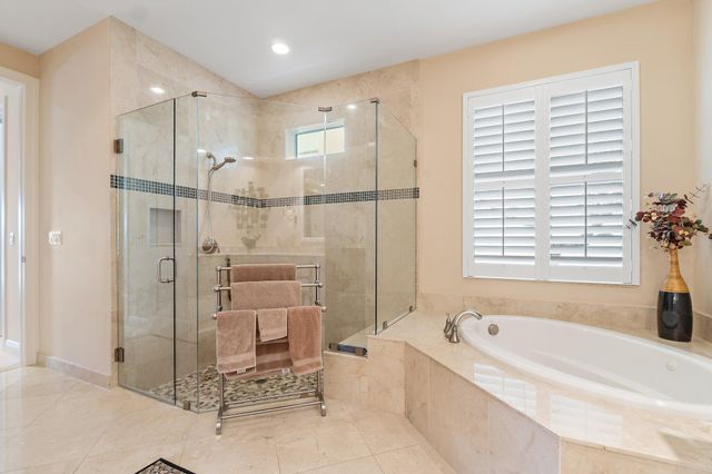 1715 W Hemingway Drive, Juno Beach, FL 33408