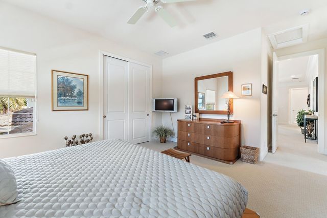 1715 W Hemingway Drive, Juno Beach, FL 33408