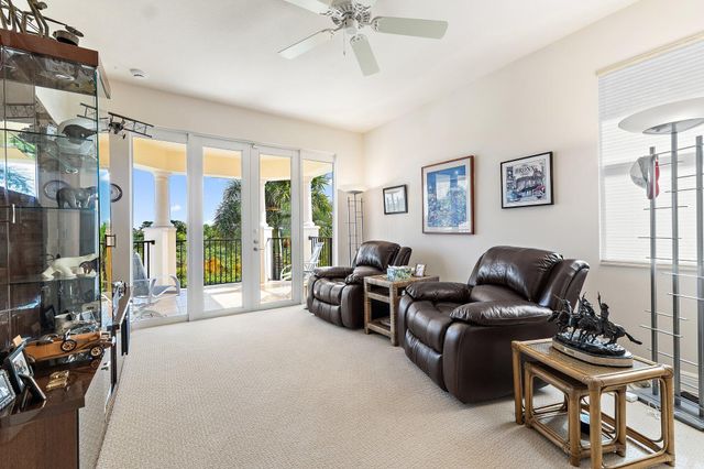 1715 W Hemingway Drive, Juno Beach, FL 33408