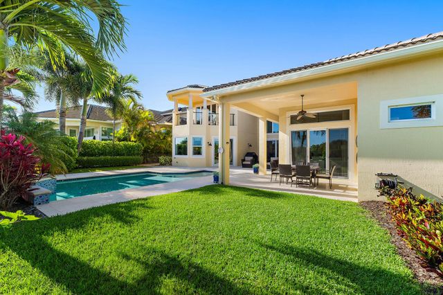 1715 W Hemingway Drive, Juno Beach, FL 33408