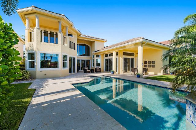 1715 W Hemingway Drive, Juno Beach, FL 33408