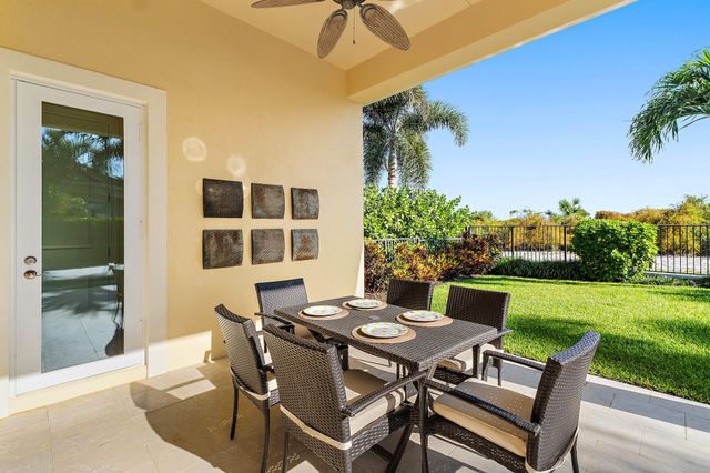 1715 W Hemingway Drive, Juno Beach, FL 33408