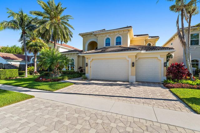 1715 W Hemingway Drive, Juno Beach, FL 33408